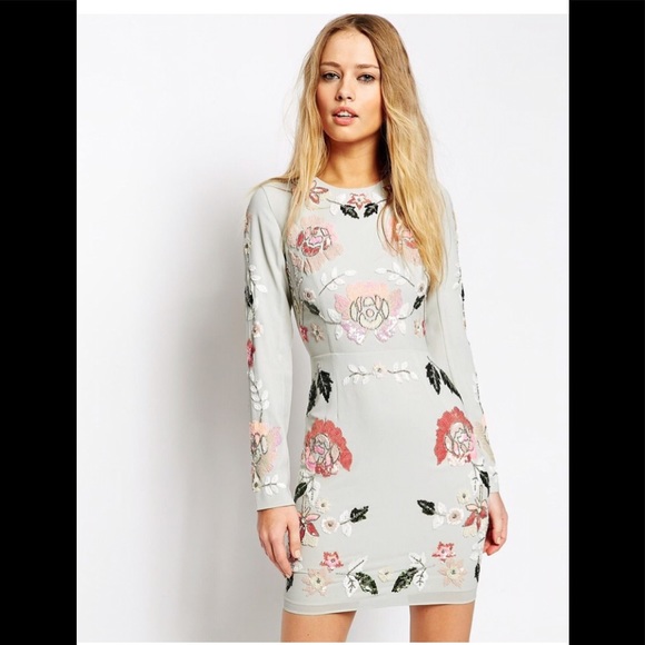 New va needle & thread dress 2 - Picture 1 of 12